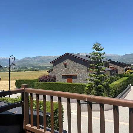 La Maison De *